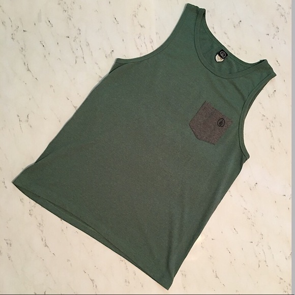 Volcom Other - Volcom tank shirt✨